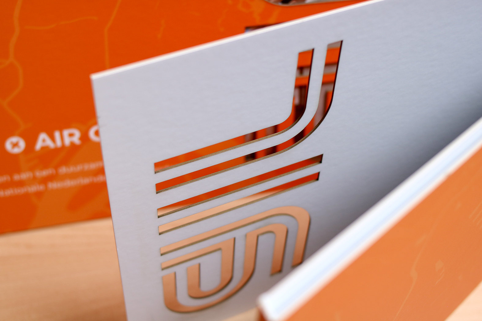 Kaft boek logo lasersnijden