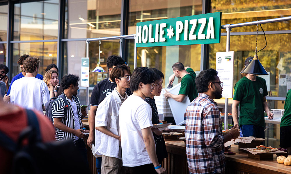 Logo lasersnijden Holie Pizza