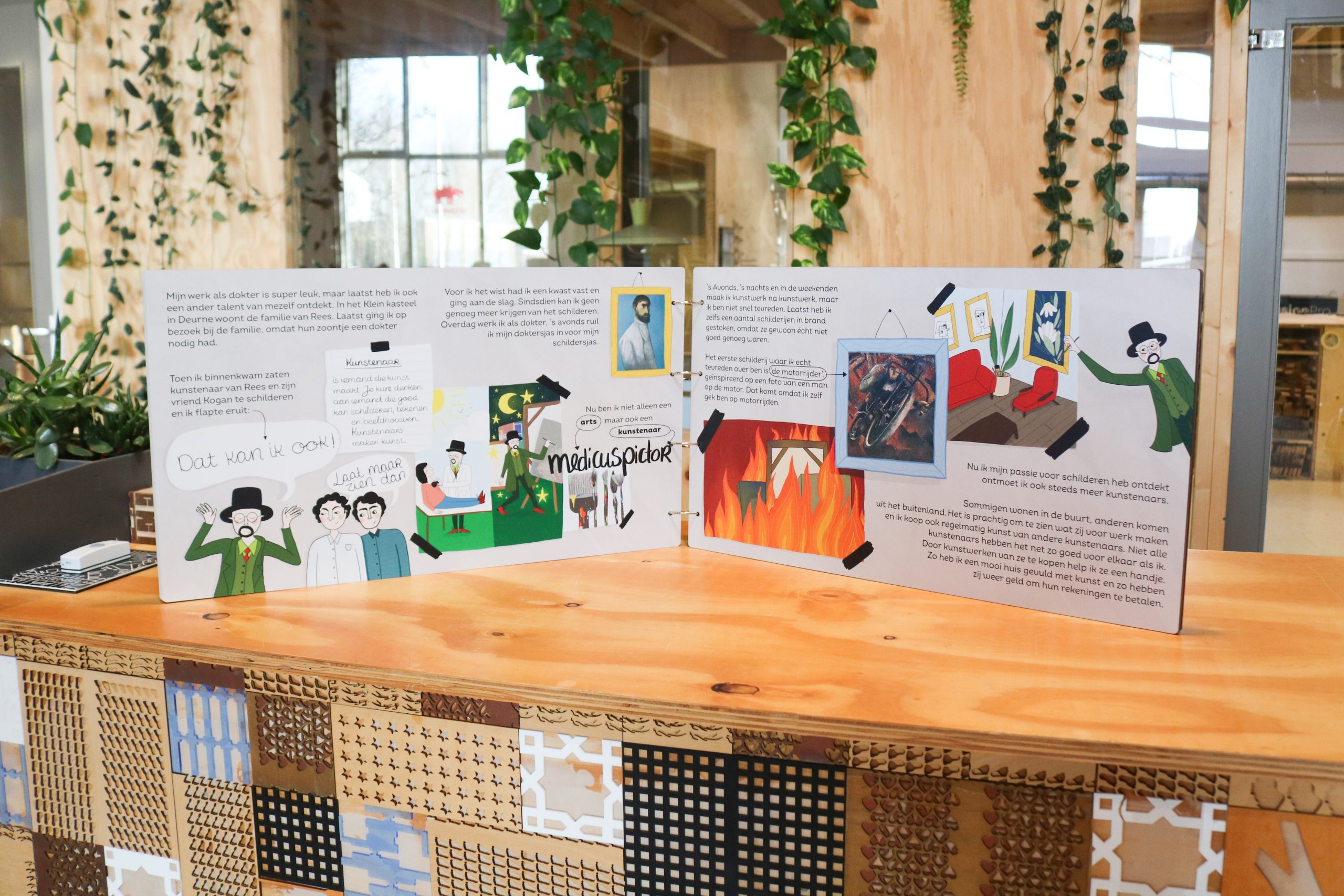 Houten kinderboek