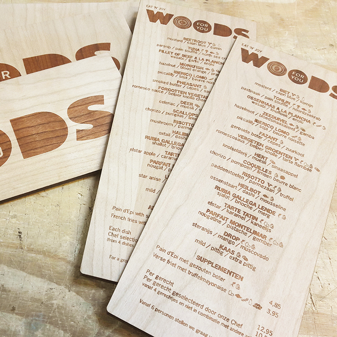 Menukaarten voor WOODS