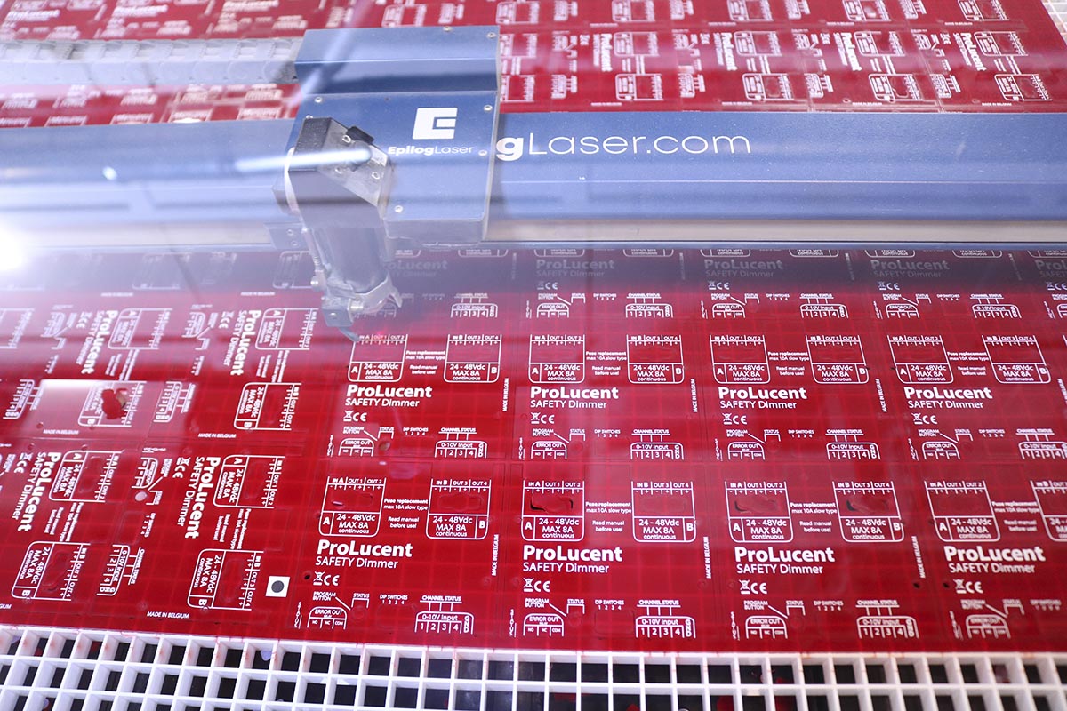Laserbeest Bedrukte materialen lasersnijden